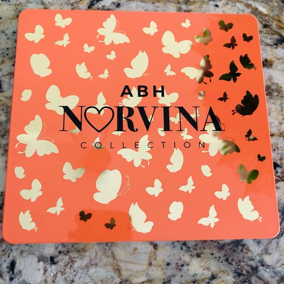 ABH NORVINA 4 palette